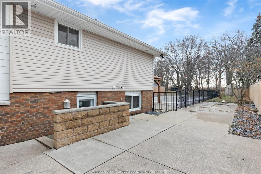 845 Old Tecumseh Road, Lakeshore, Ontario  N8L 0C3 - Photo 25 - 25031874