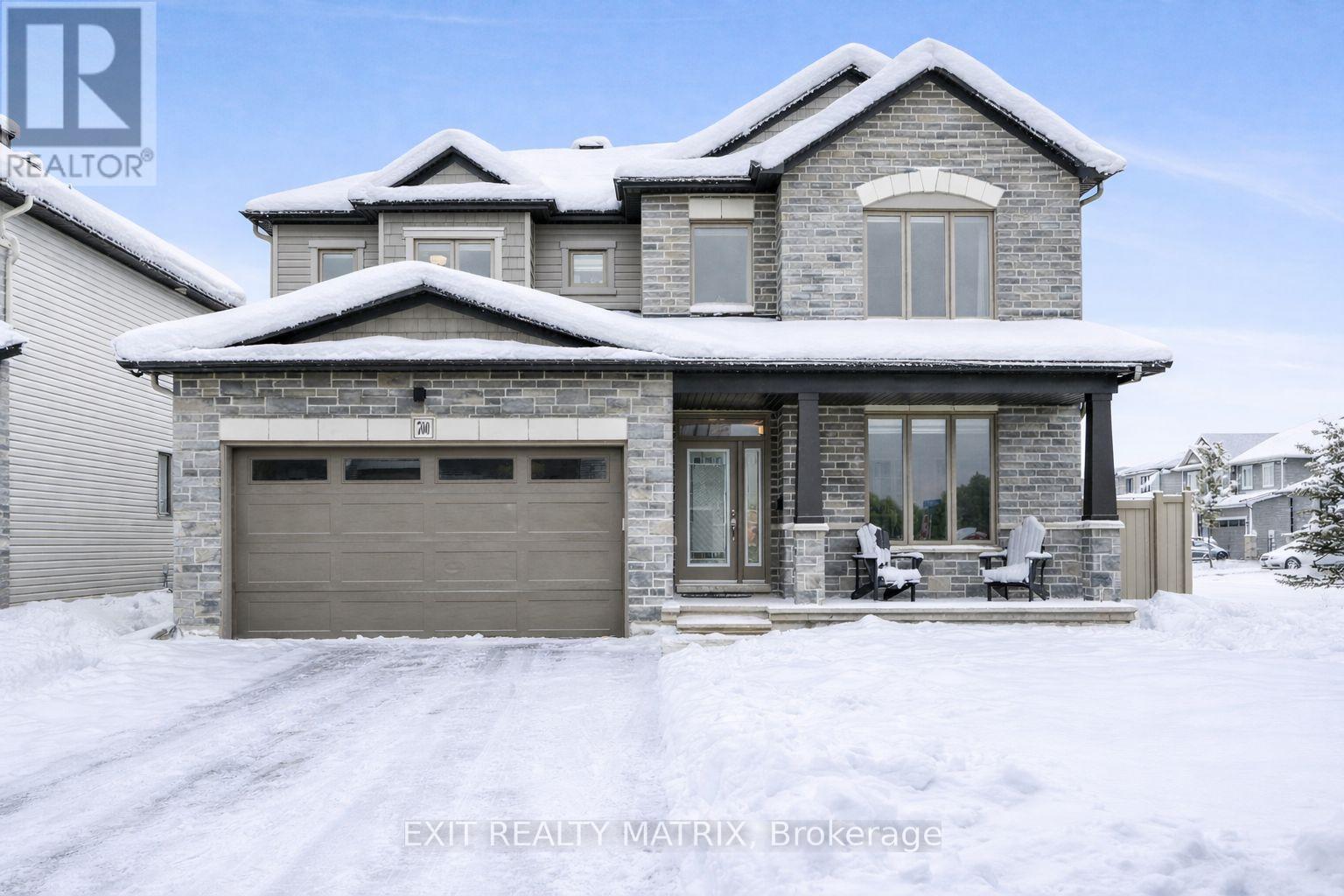 700 NAMUR STREET, Russell, Ontario