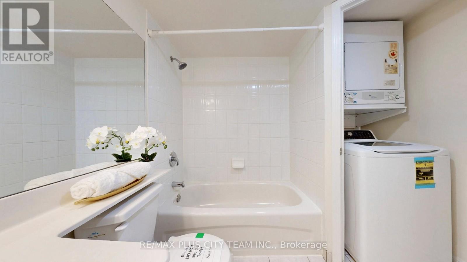 2323 - 230 Queens Quay W, Toronto, Ontario  M5J 2Y7 - Photo 18 - C12642504