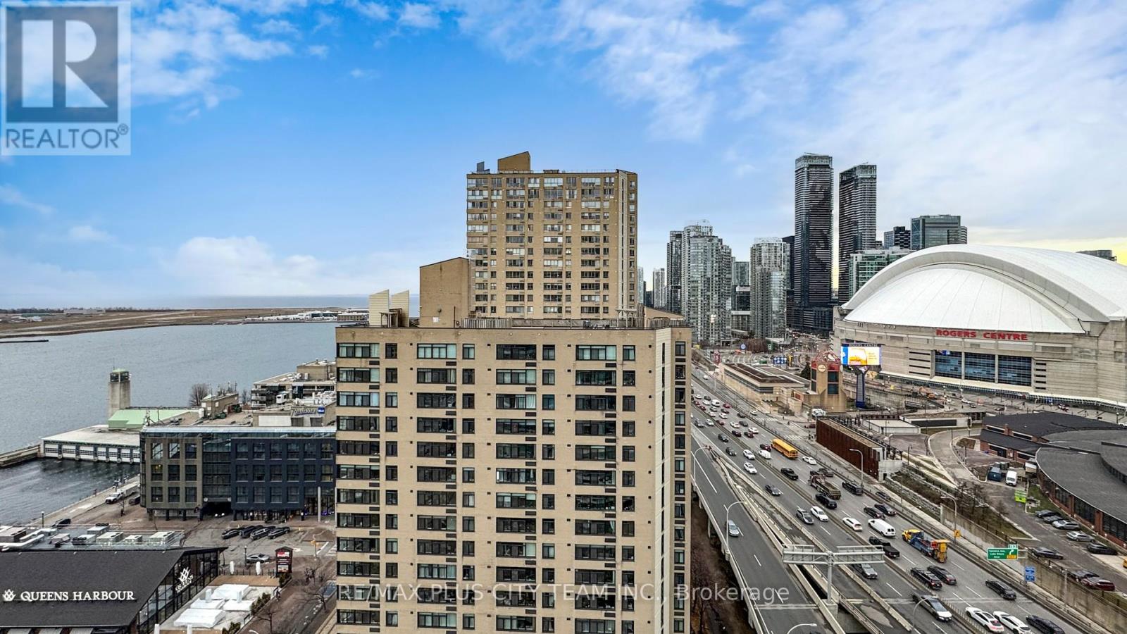 2323 - 230 Queens Quay W, Toronto, Ontario  M5J 2Y7 - Photo 23 - C12642504