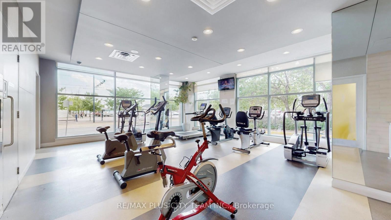 2323 - 230 Queens Quay W, Toronto, Ontario  M5J 2Y7 - Photo 24 - C12642504