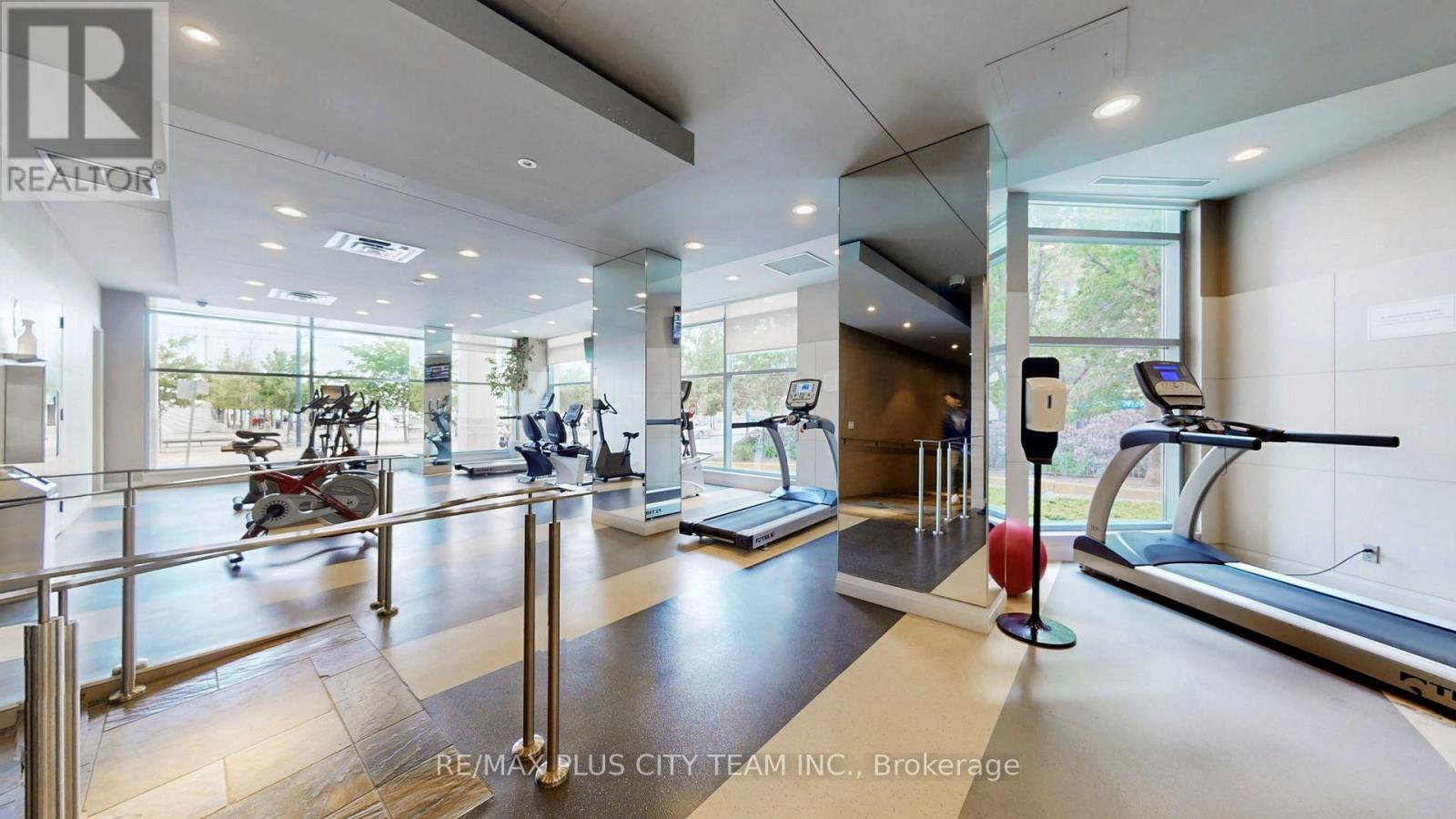 2323 - 230 Queens Quay W, Toronto, Ontario  M5J 2Y7 - Photo 25 - C12642504