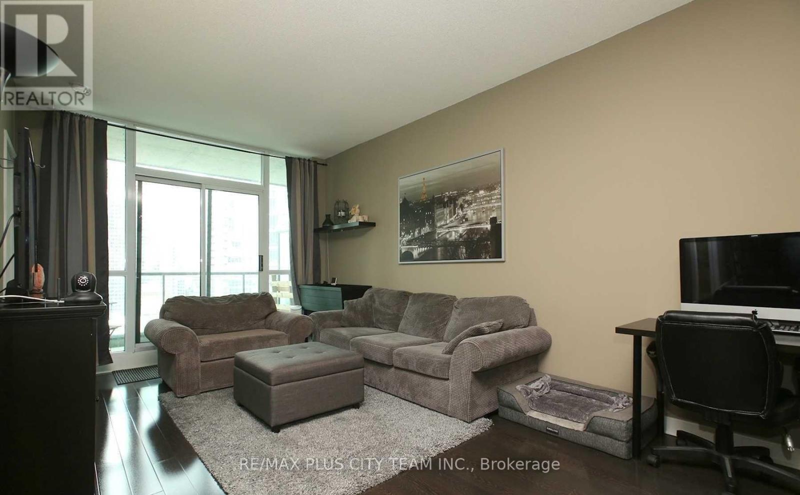 2511 - 12 Yonge Street, Toronto, Ontario  M5E 1Z9 - Photo 3 - C12642612