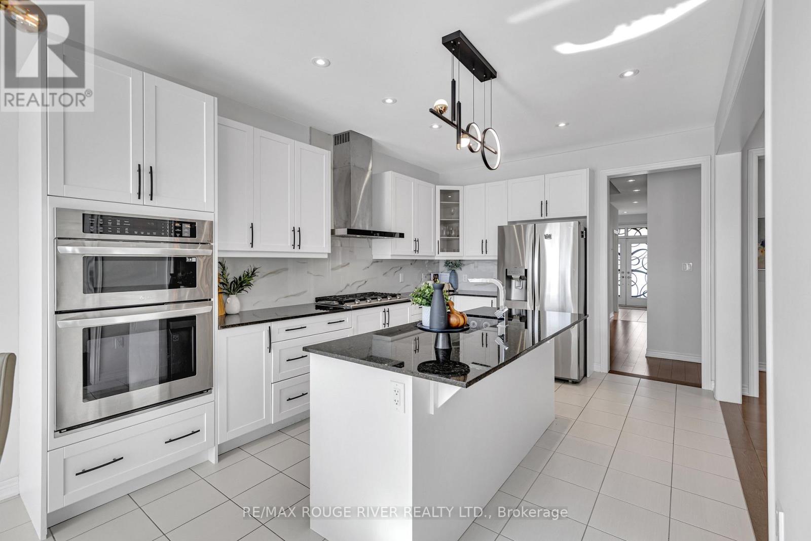 21 Priory Drive, Whitby, Ontario  L1P 0K9 - Photo 14 - E12642496