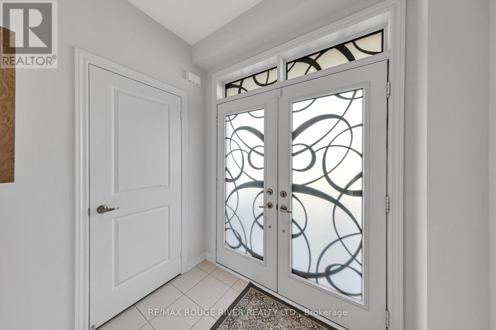 21 Priory Drive, Whitby, Ontario  L1P 0K9 - Photo 6 - E12642496