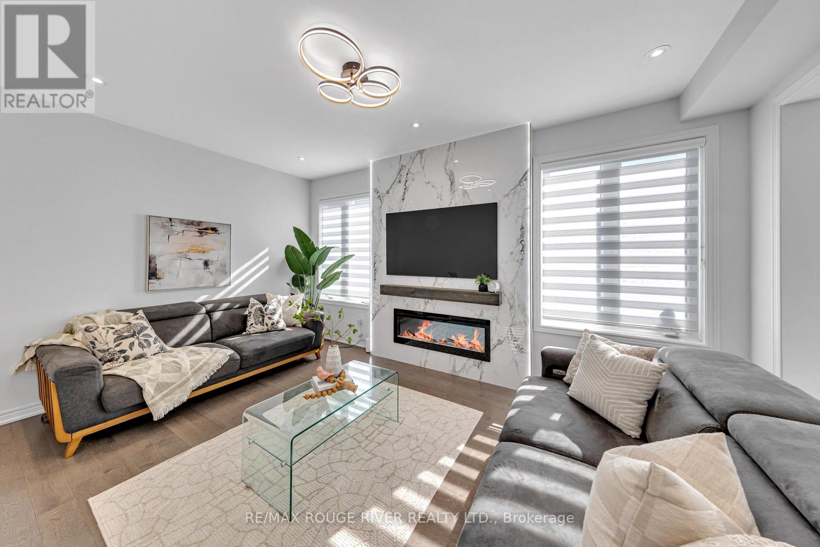 21 Priory Drive, Whitby, Ontario  L1P 0K9 - Photo 8 - E12642496