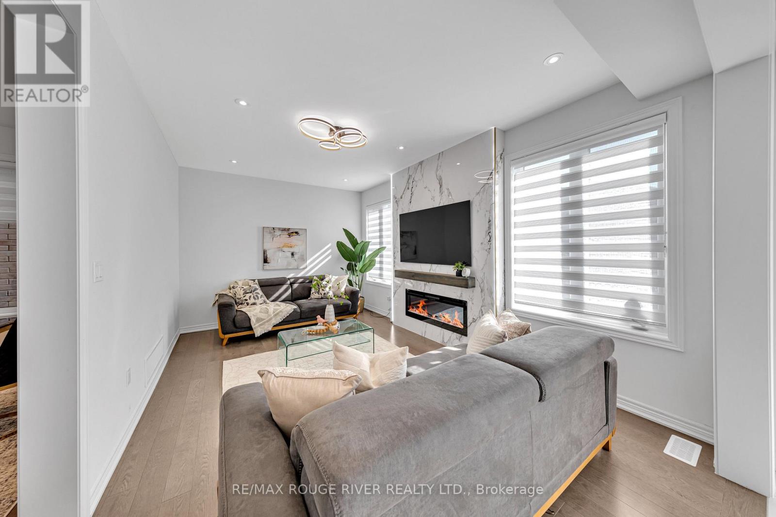 21 Priory Drive, Whitby, Ontario  L1P 0K9 - Photo 9 - E12642496