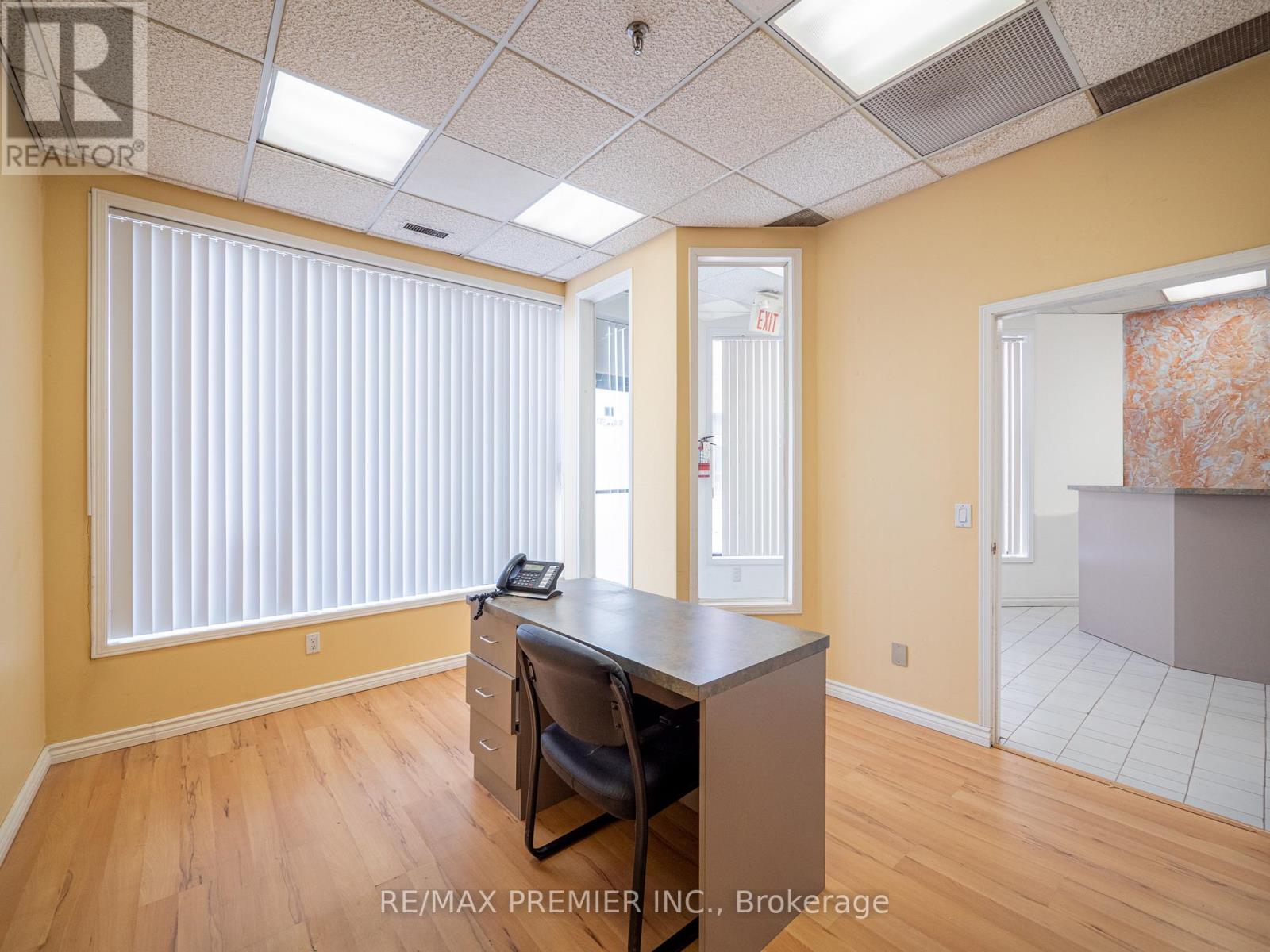 17 - 50 Ritin Lane, Vaughan, Ontario  L4K 4C9 - Photo 3 - N12642478