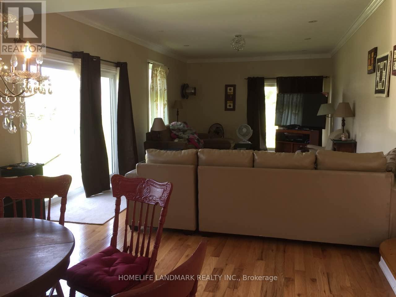 3358 Ravenshoe Road, Georgina, Ontario  L0E 1R0 - Photo 11 - N12642494