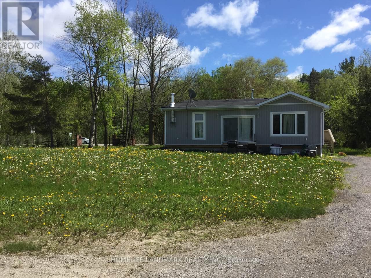 3358 Ravenshoe Road, Georgina, Ontario  L0E 1R0 - Photo 4 - N12642494