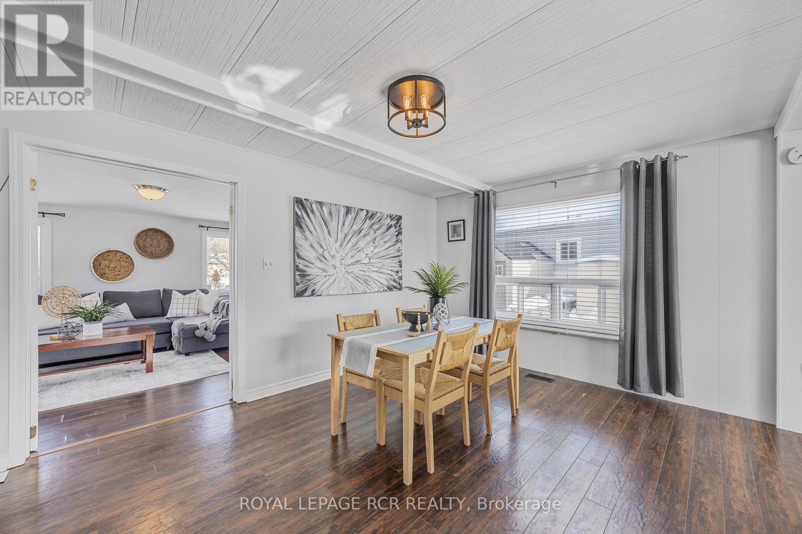 4 Linden Lane, Innisfil, Ontario  L9S 1P4 - Photo 13 - N12642520