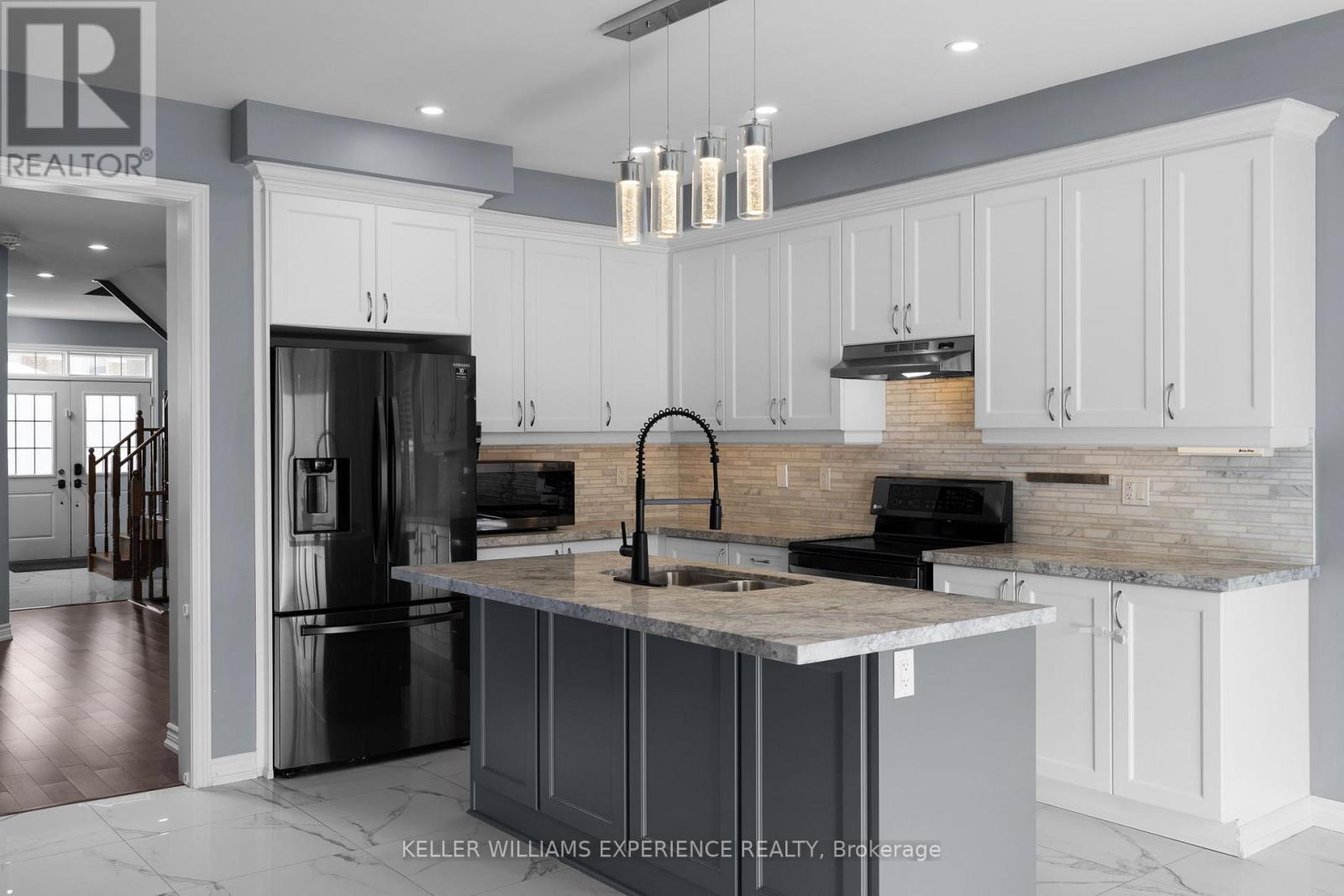 1464 Farrow Crescent, Innisfil, Ontario  L9S 0L6 - Photo 3 - N12642582