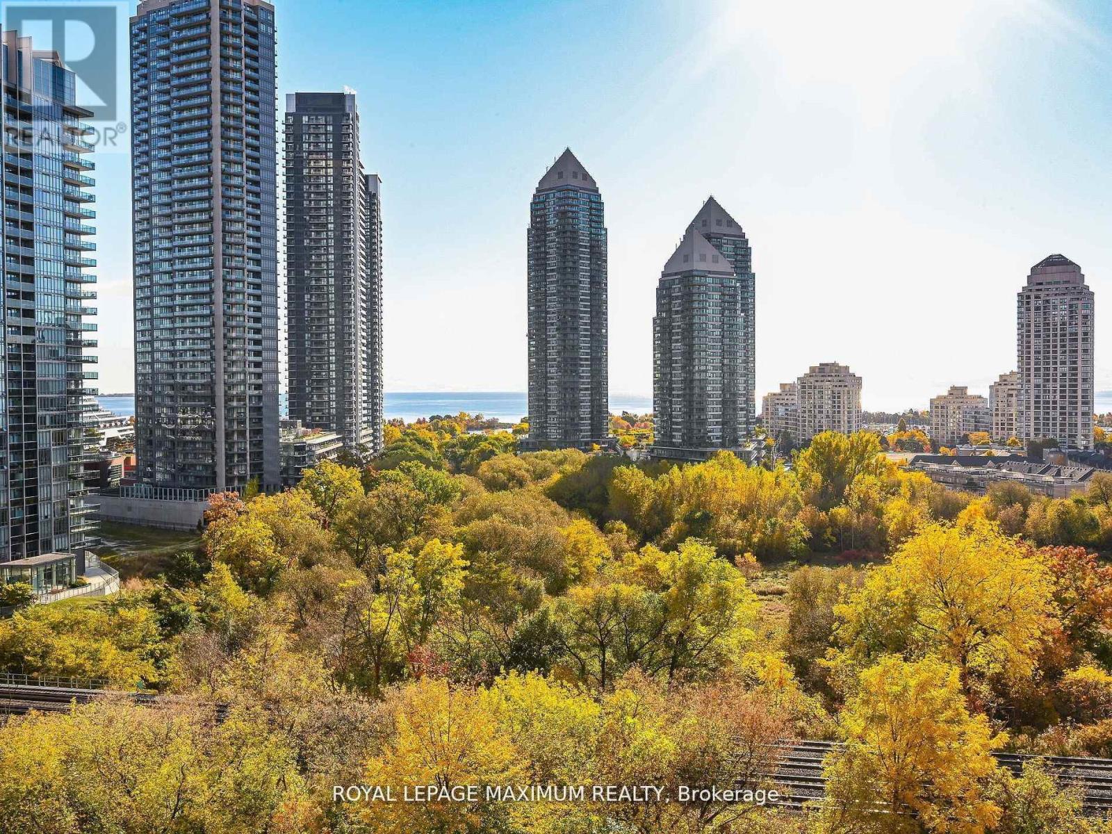 1013 - 155 Legion Road N, Toronto, Ontario  M8Y 0A7 - Photo 27 - W12642550