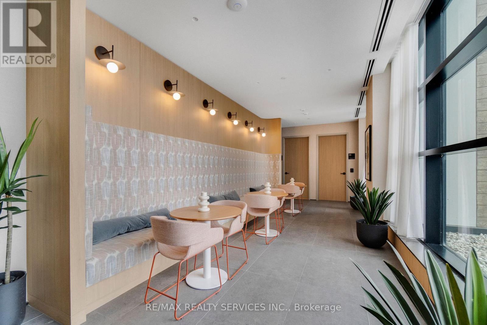 709 - 720 Whitlock Avenue, Milton, Ontario  L9E 2B5 - Photo 31 - W12642580