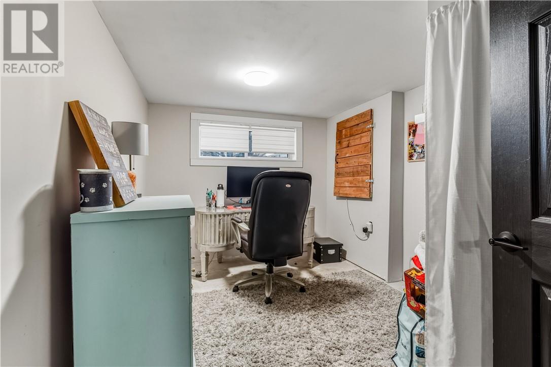 3930 Macmillan Drive, Val Caron, Ontario  P3N 1H9 - Photo 21 - 2125940