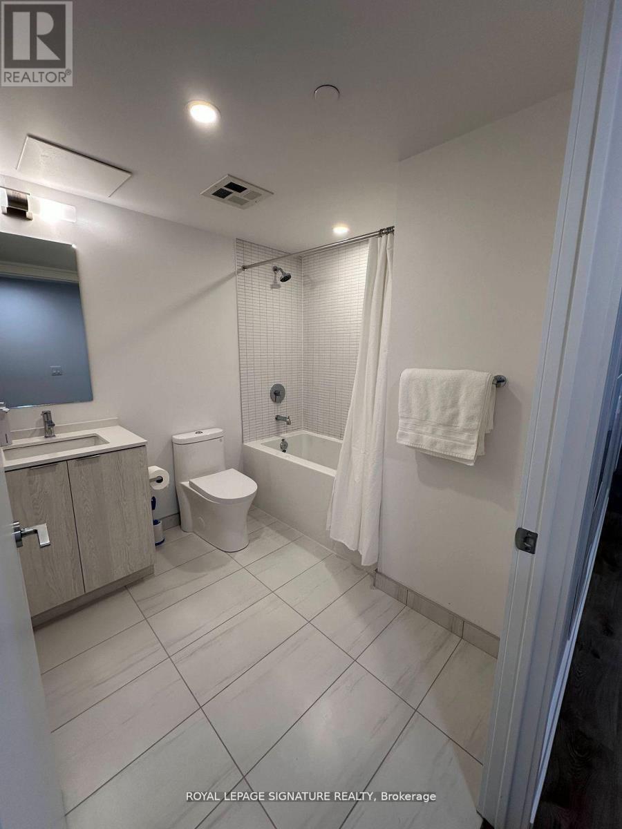 1313 - 1 Jarvis Street, Hamilton, Ontario  L8R 0A8 - Photo 12 - X12642484