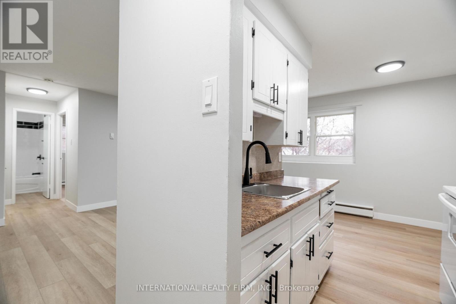 8 - 24 Brookside Street, London South, Ontario  N5Z 3J3 - Photo 5 - X12642558