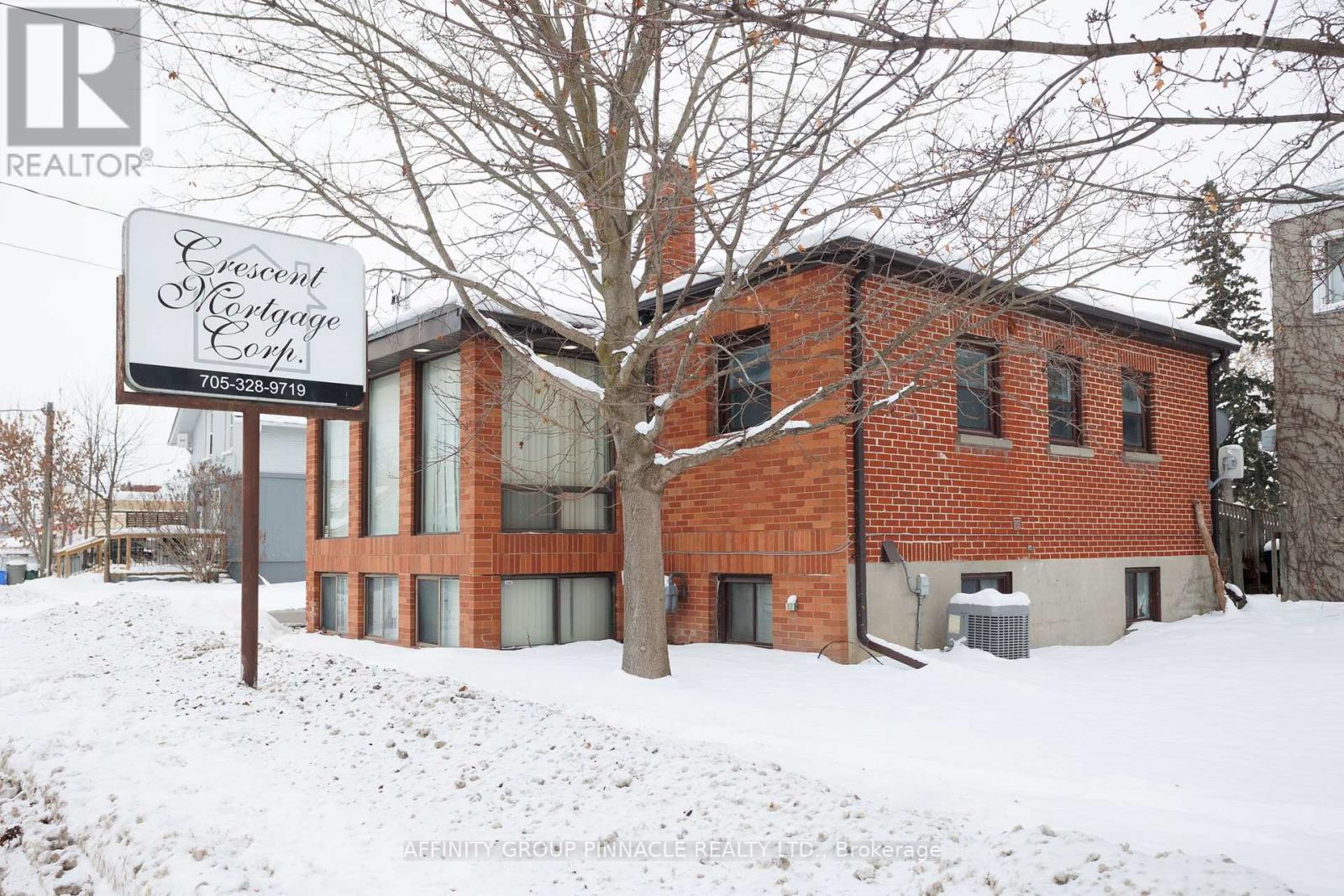 47 LINDSAY STREET S, Kawartha Lakes, Ontario