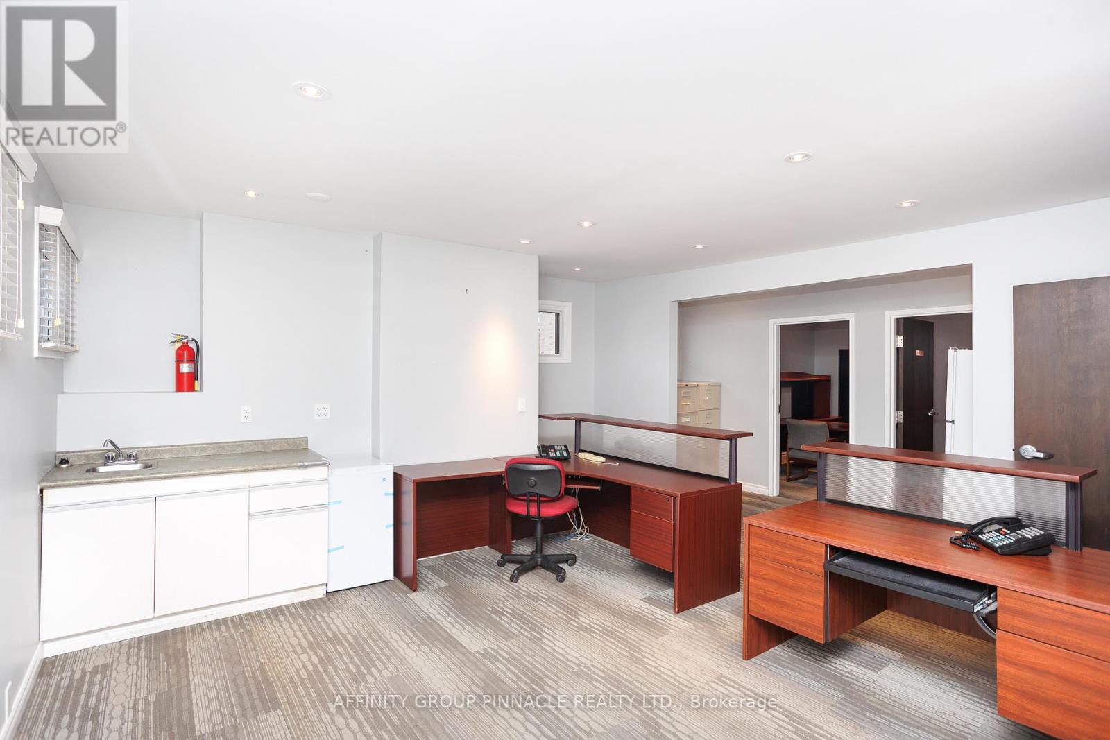 47 Lindsay Street S, Kawartha Lakes, Ontario  K9V 2M1 - Photo 19 - X12642682