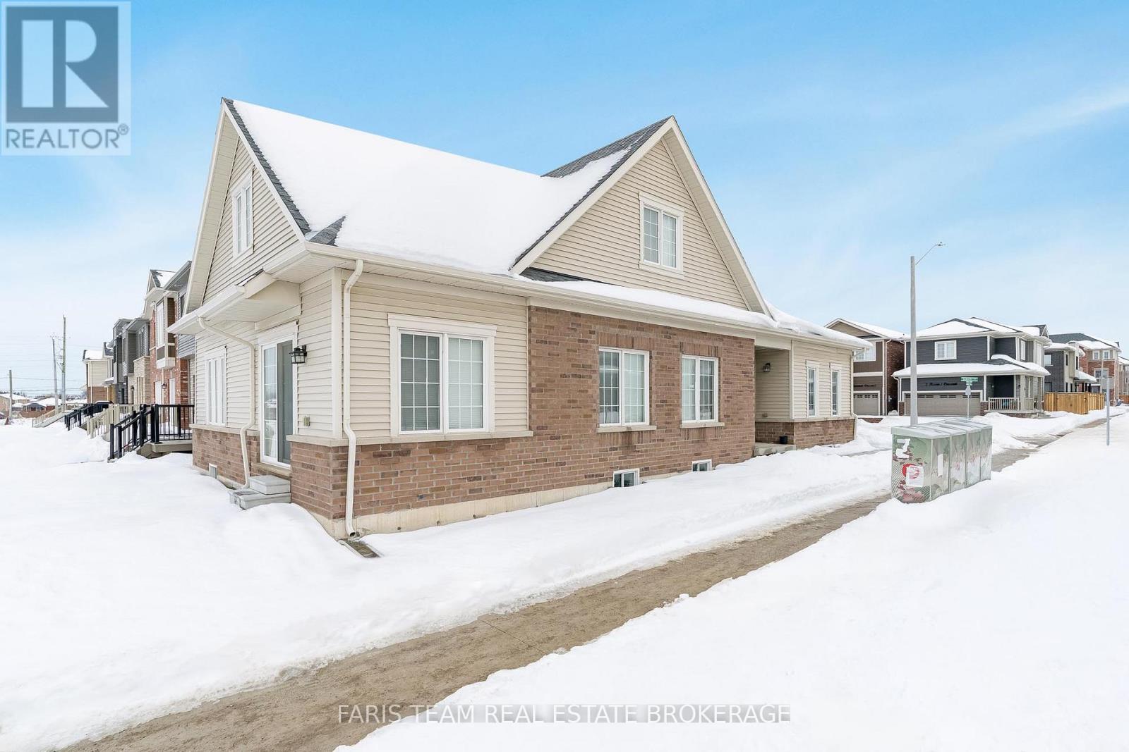 1 HARVEST CRESCENT, barrie, Ontario