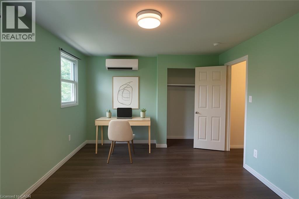 160 Westcourt Place, Waterloo, Ontario  N2L 2R7 - Photo 14 - 40780249