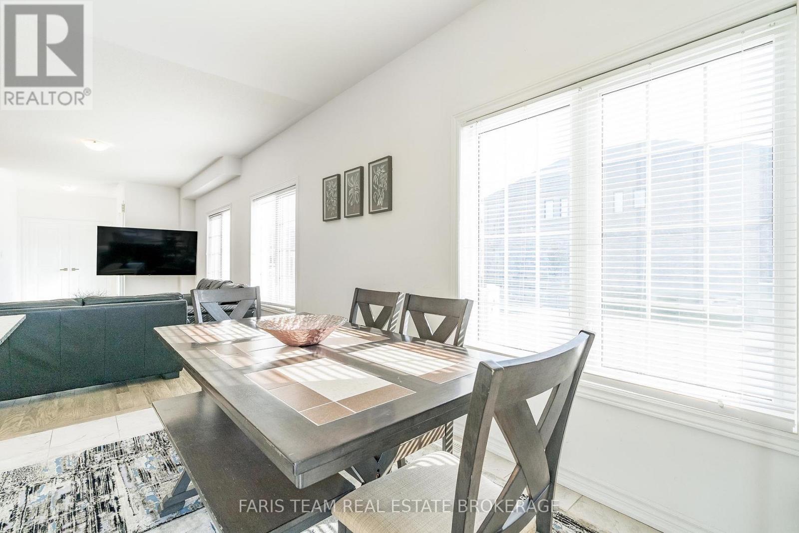 1 Harvest Crescent, Barrie, Ontario  L9J 0T3 - Photo 12 - S12489698