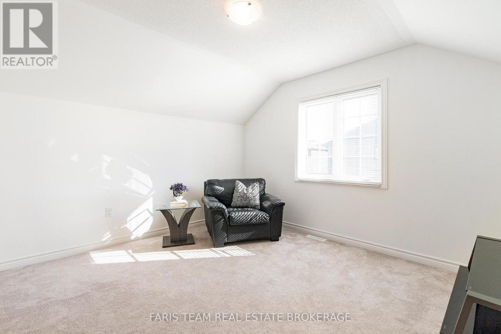 1 Harvest Crescent, Barrie, Ontario  L9J 0T3 - Photo 25 - S12489698