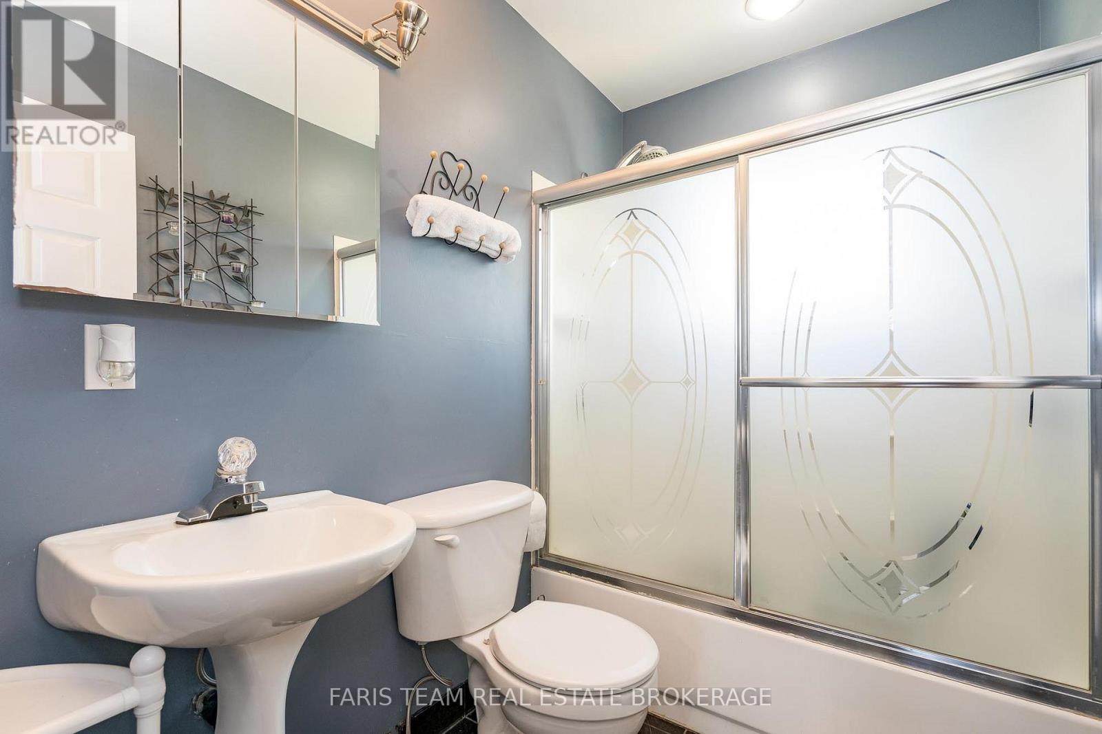 57 Port Severn Road N, Georgian Bay, Ontario  L0K 1S0 - Photo 25 - X12485197