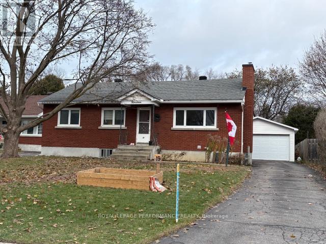 19 MOWAT STREET, Ottawa, Ontario