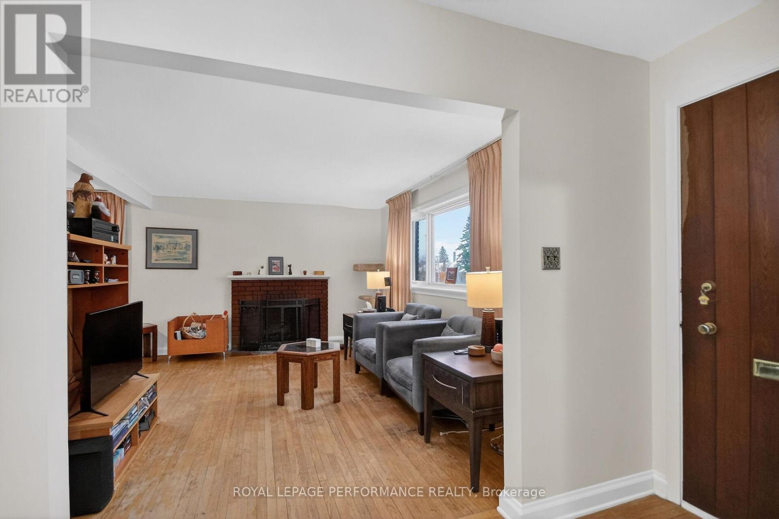 19 Mowat Street, Ottawa, Ontario  K1J 6R1 - Photo 10 - X12642668