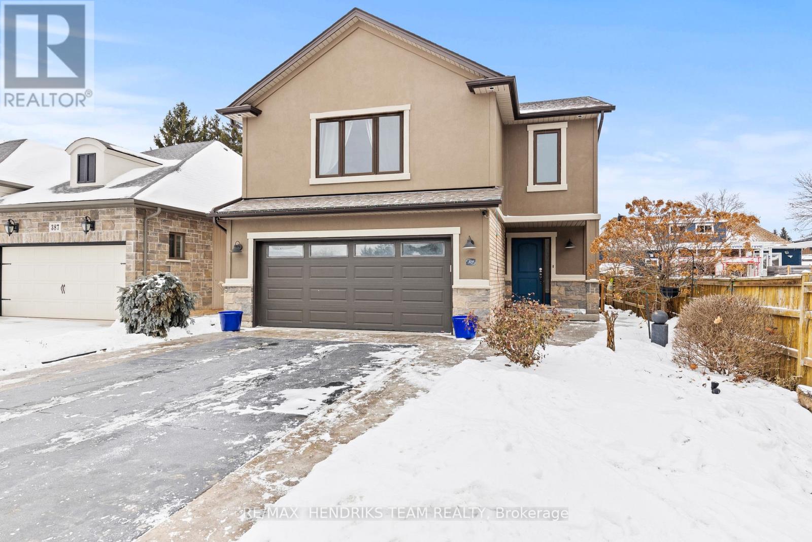 379 Michael Drive, Welland, Ontario  L3C 0A5 - Photo 3 - X12642632