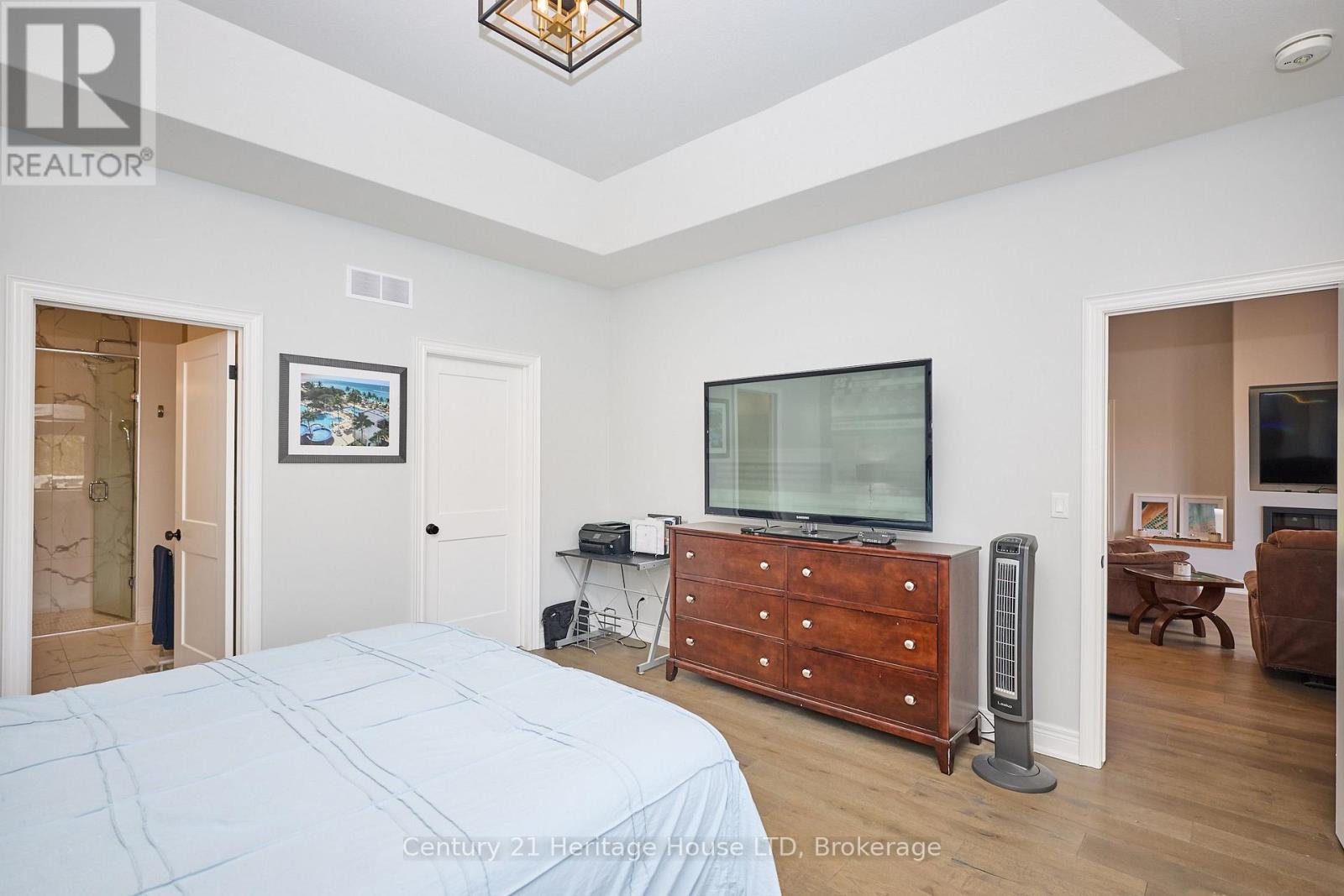 1050 Kettle Court, Fort Erie, Ontario  L2A 0E7 - Photo 12 - X12642690