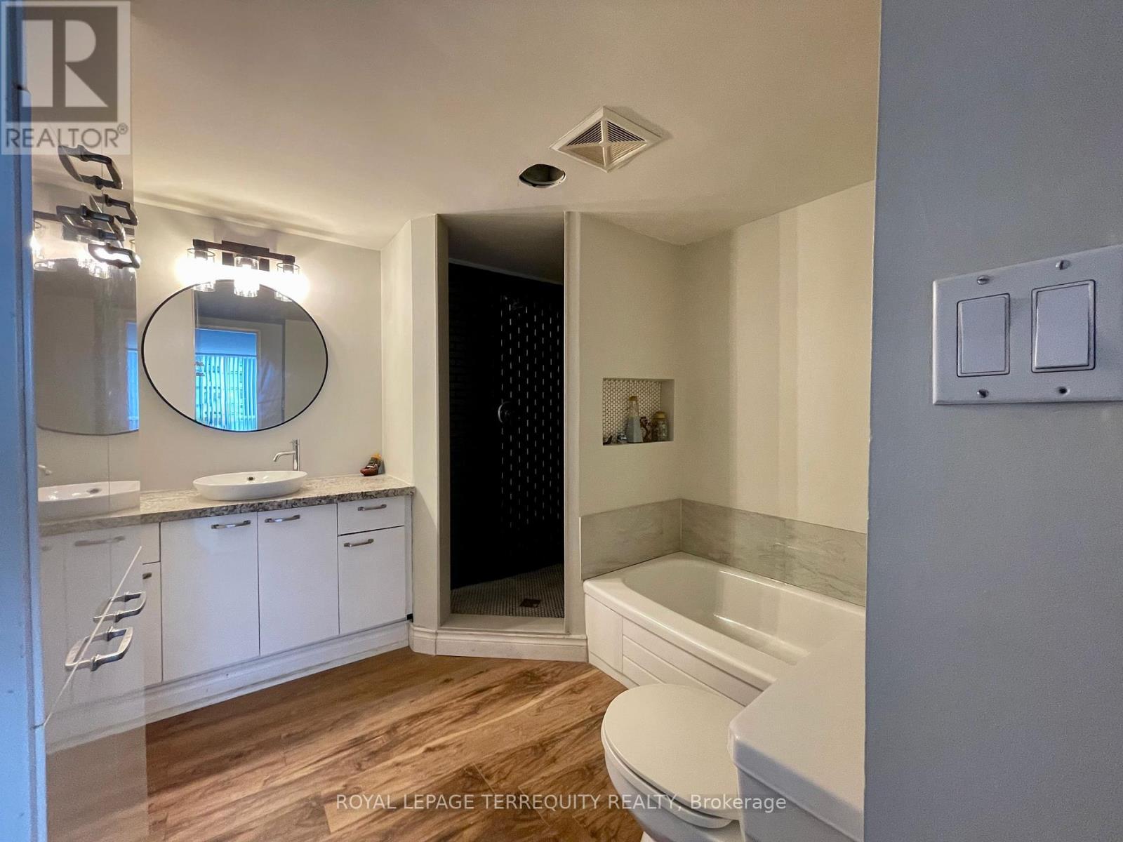 1009 - 30 Greenfield Avenue, Toronto, Ontario  M2N 6N3 - Photo 19 - C12596982