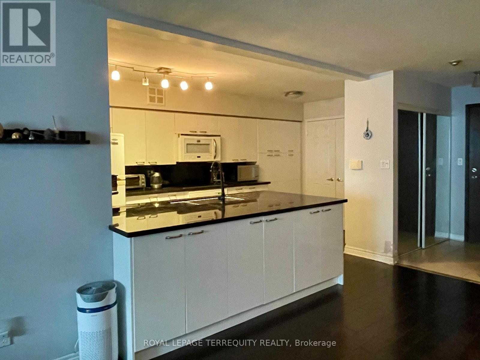 1009 - 30 Greenfield Avenue, Toronto, Ontario  M2N 6N3 - Photo 3 - C12596982