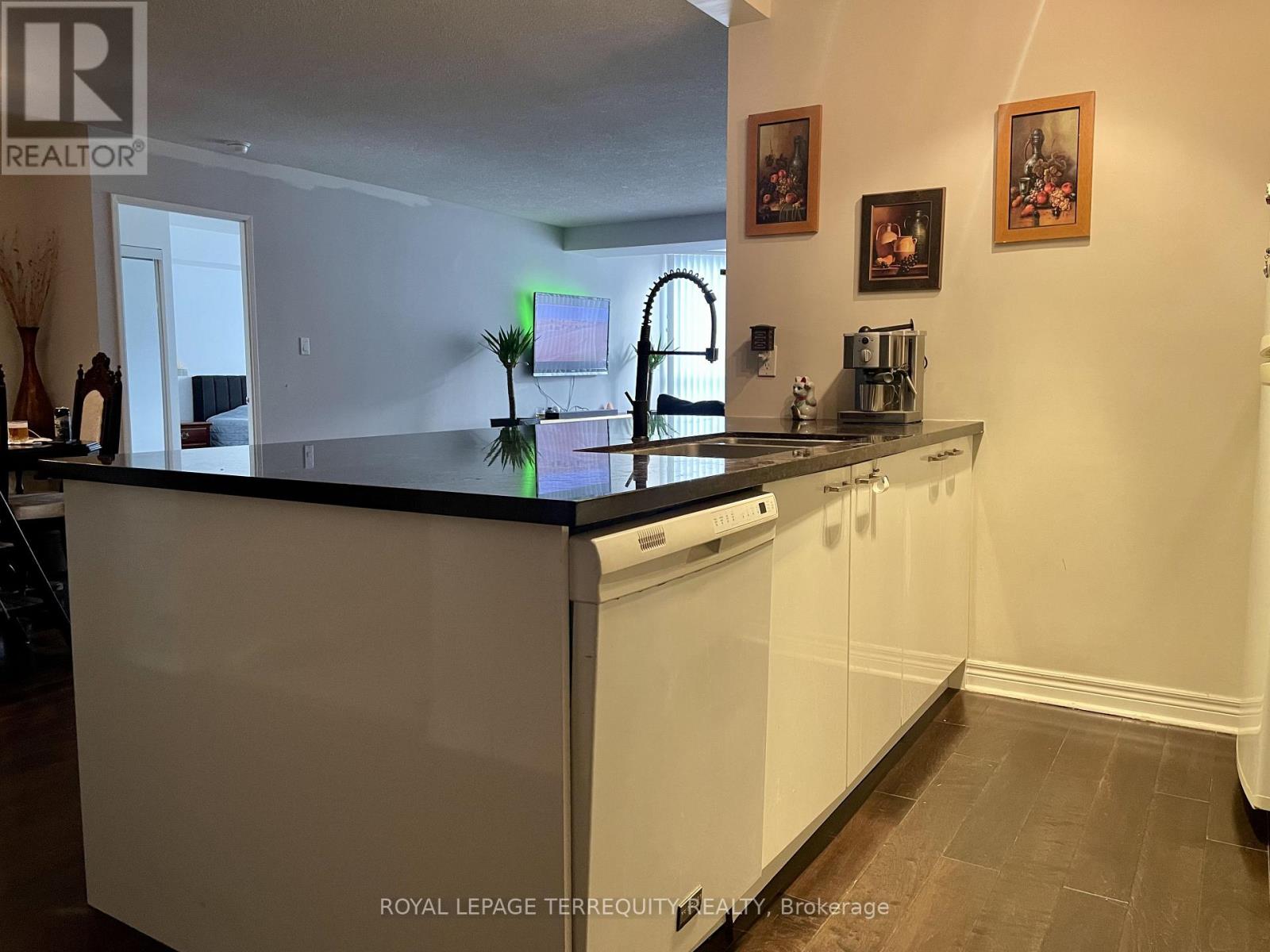 1009 - 30 Greenfield Avenue, Toronto, Ontario  M2N 6N3 - Photo 5 - C12596982