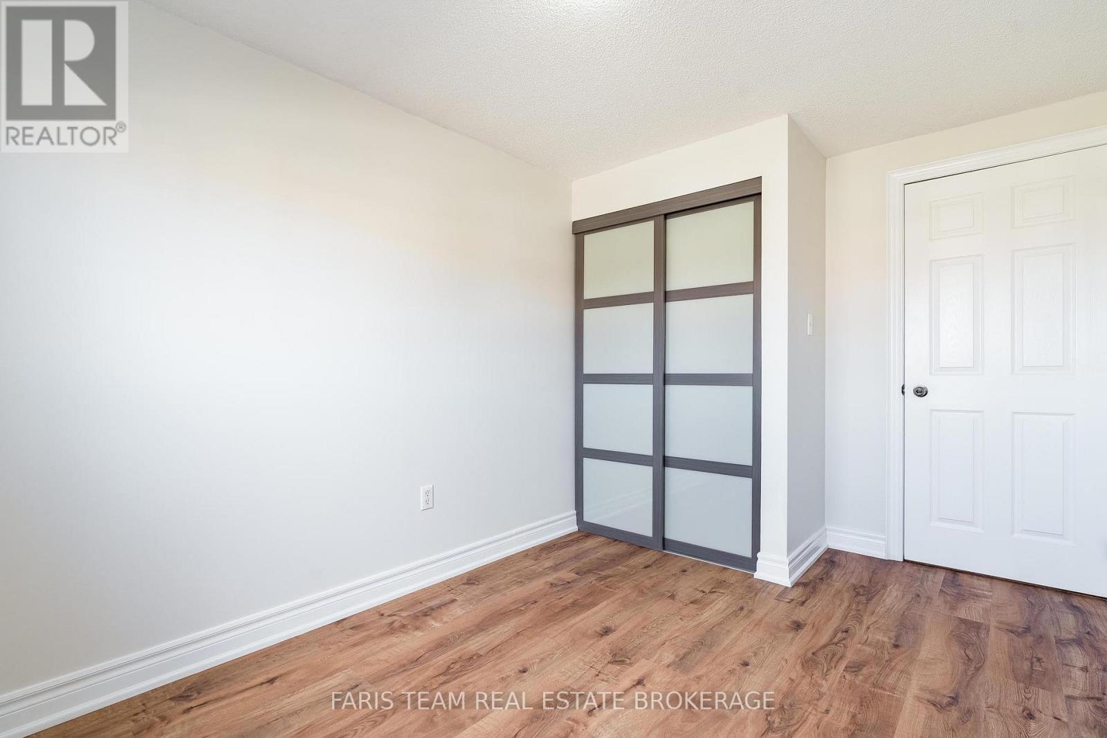 197 Dunsmore Lane, Barrie, Ontario  L4M 6Z8 - Photo 19 - S12577696