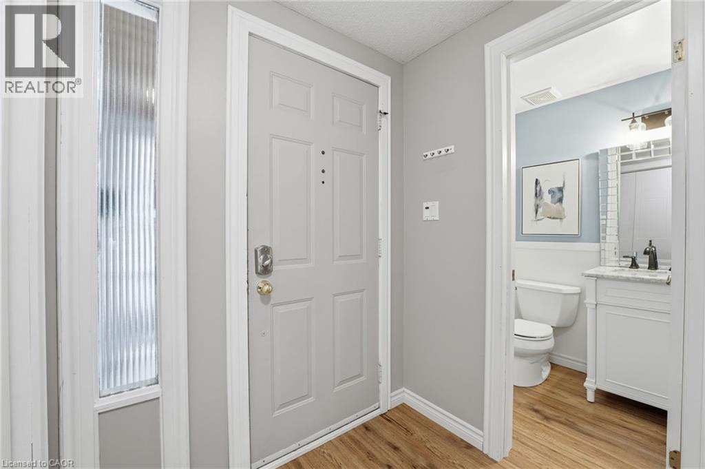 510b Rosemeadow Crescent, Waterloo, Ontario  N2T 2A5 - Photo 2 - 40794596