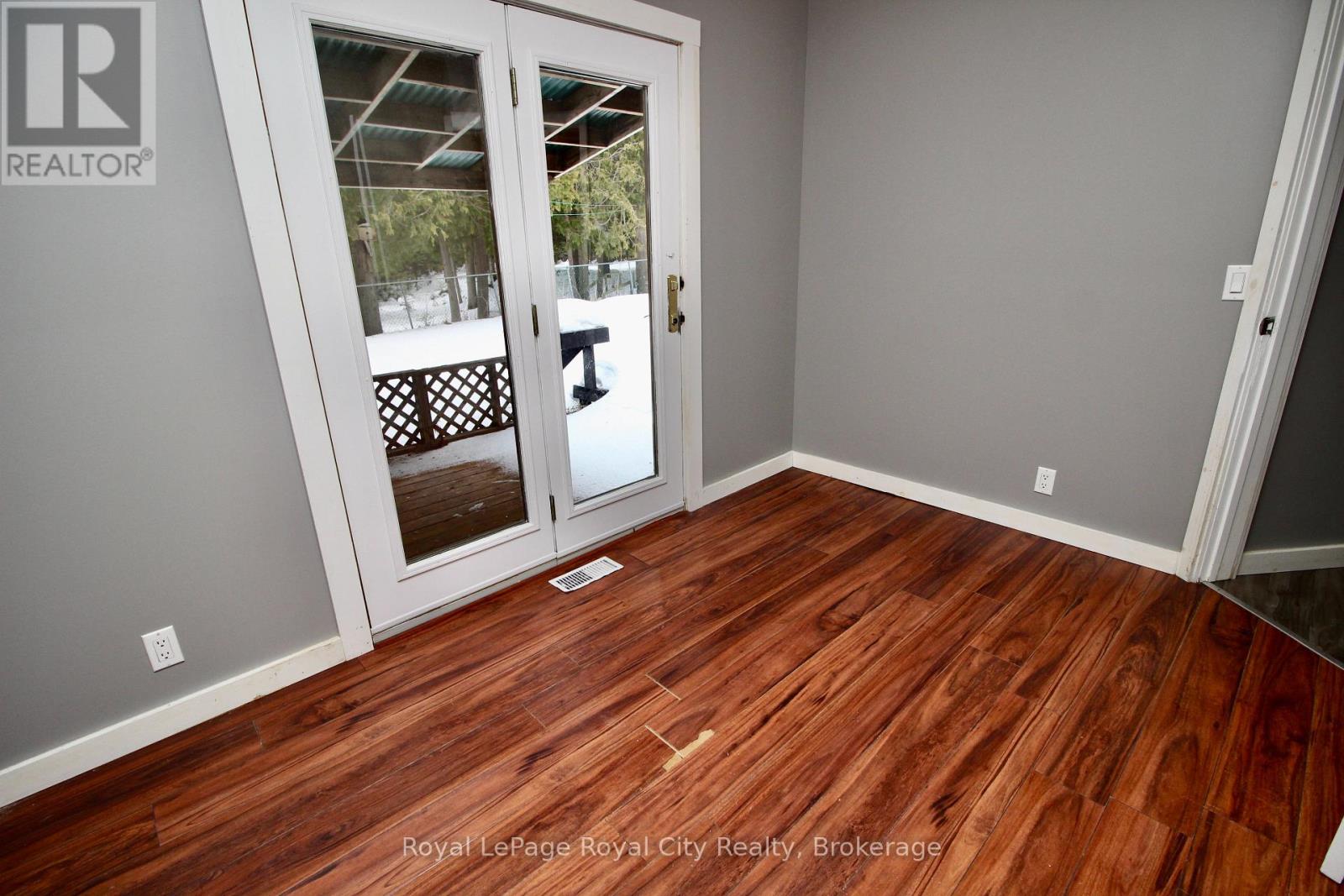 4616 6 Highway, Northern Bruce Peninsula, Ontario  N0H 1Z0 - Photo 12 - X12642652