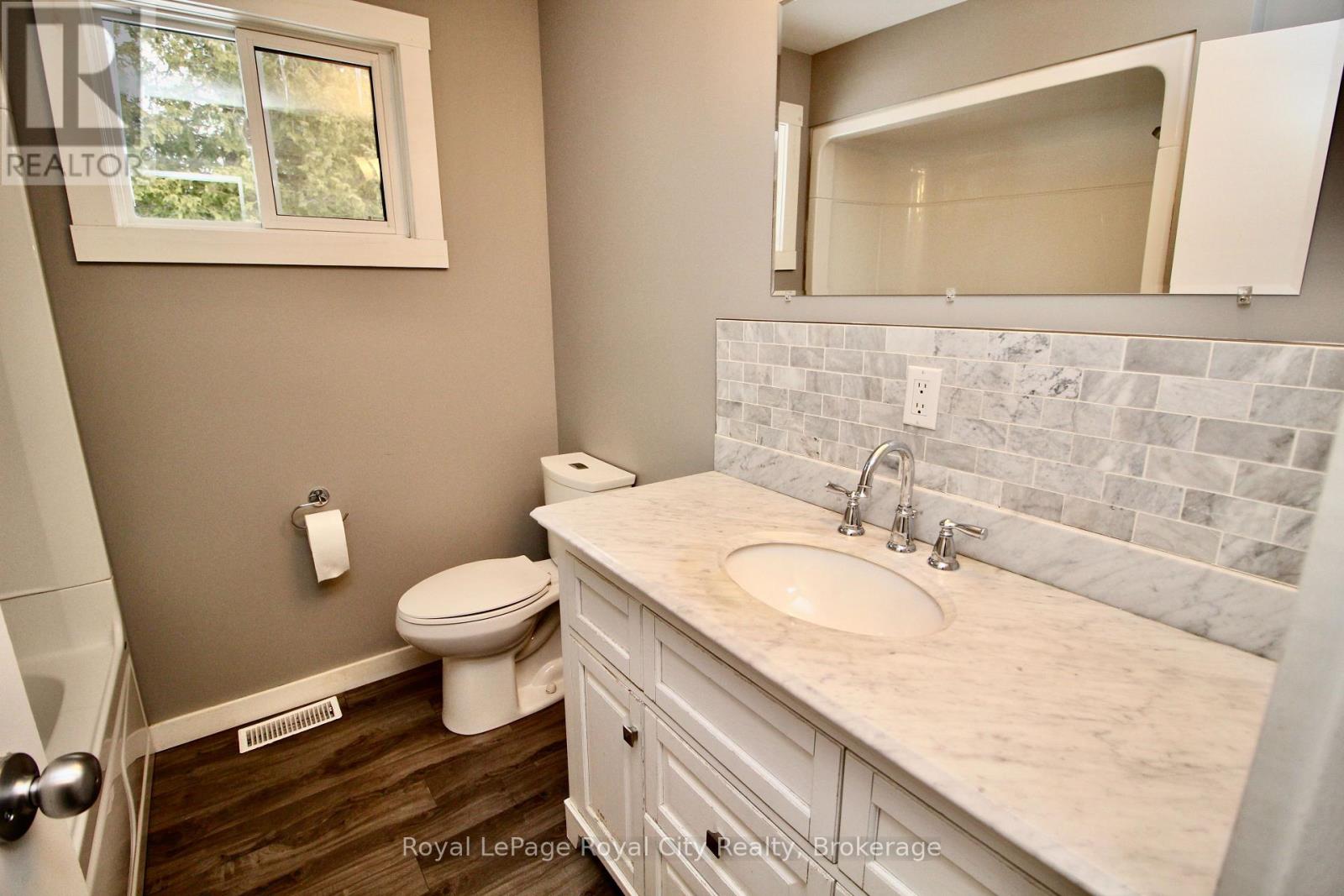 4616 6 Highway, Northern Bruce Peninsula, Ontario  N0H 1Z0 - Photo 15 - X12642652