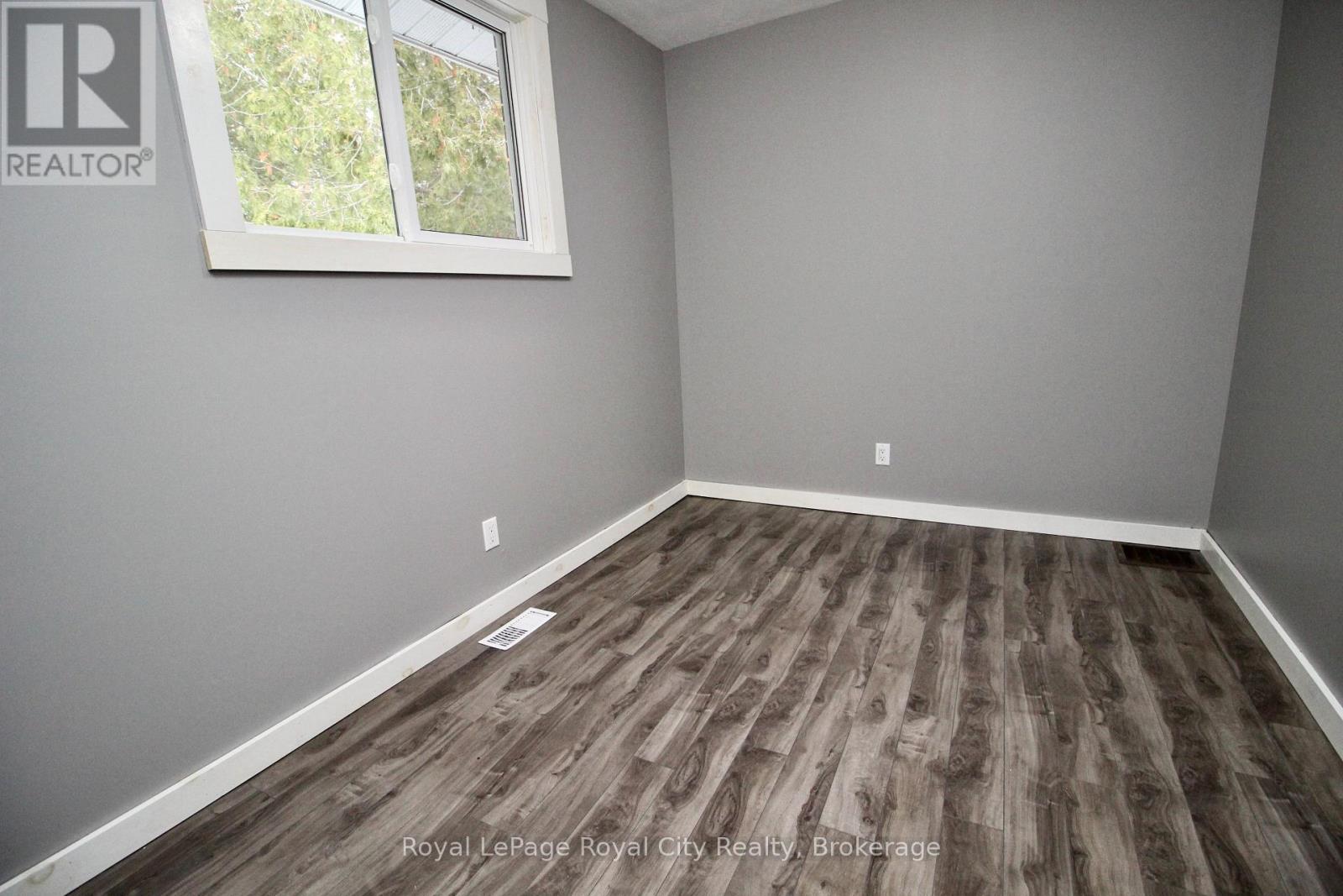 4616 6 Highway, Northern Bruce Peninsula, Ontario  N0H 1Z0 - Photo 18 - X12642652