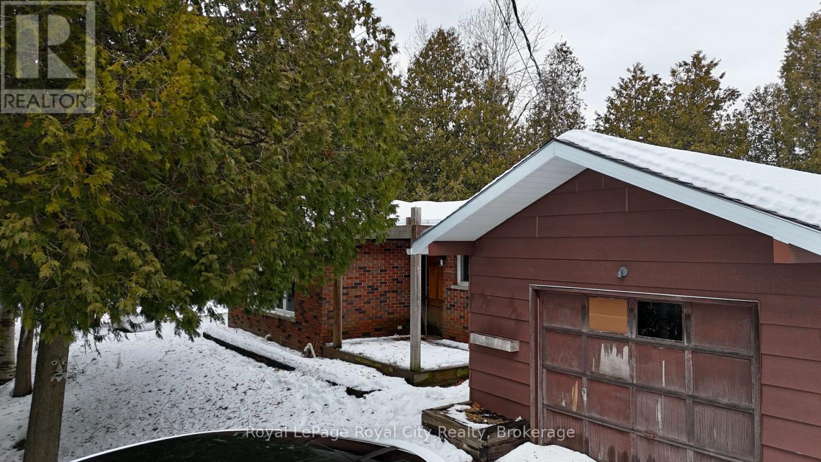 4616 6 Highway, Northern Bruce Peninsula, Ontario  N0H 1Z0 - Photo 28 - X12642652