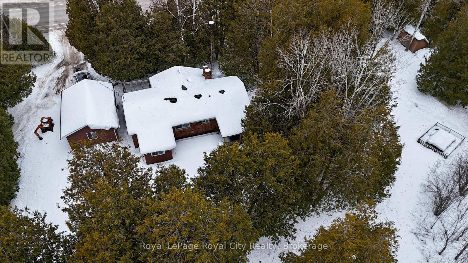 4616 6 Highway, Northern Bruce Peninsula, Ontario  N0H 1Z0 - Photo 29 - X12642652