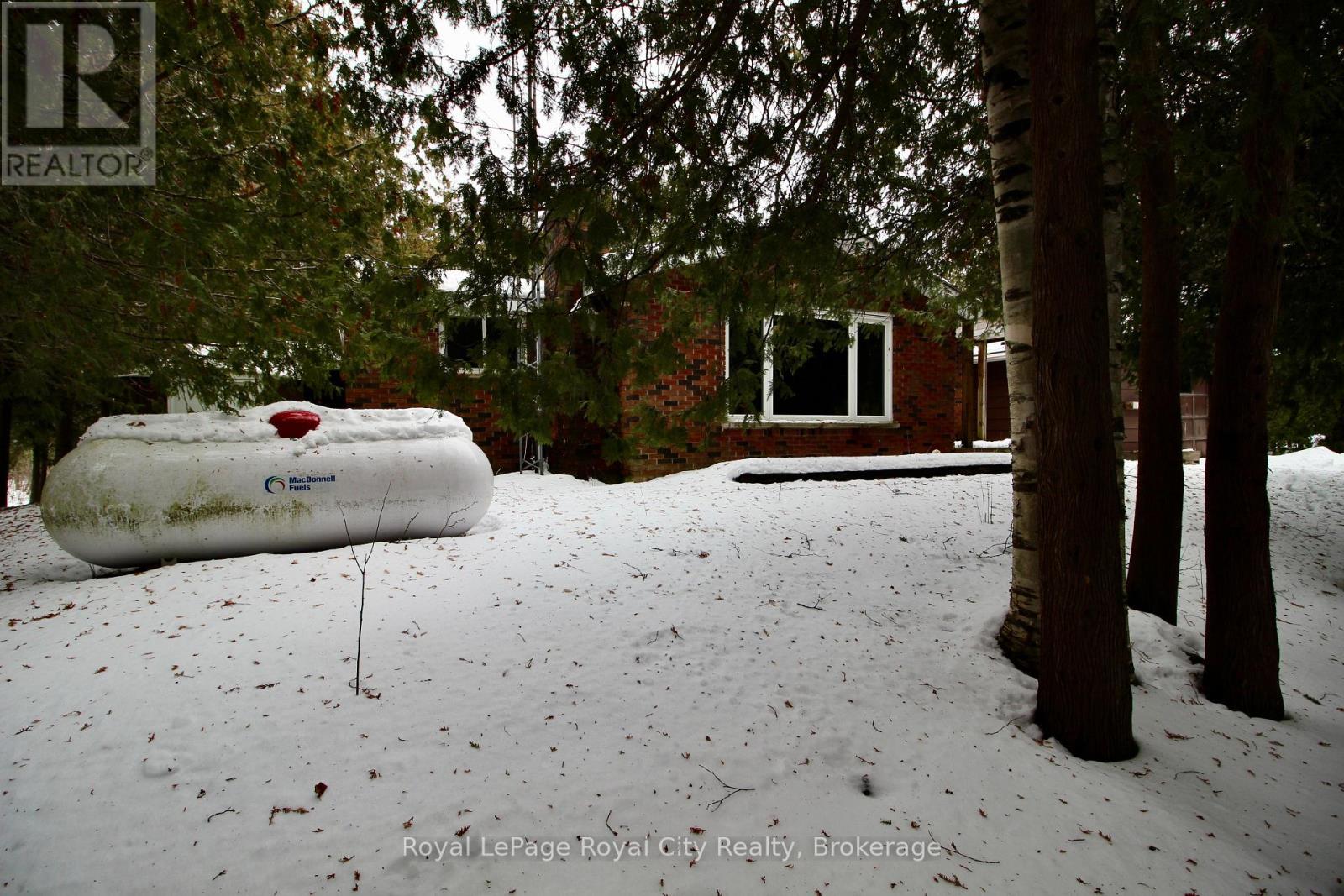 4616 6 Highway, Northern Bruce Peninsula, Ontario  N0H 1Z0 - Photo 3 - X12642652