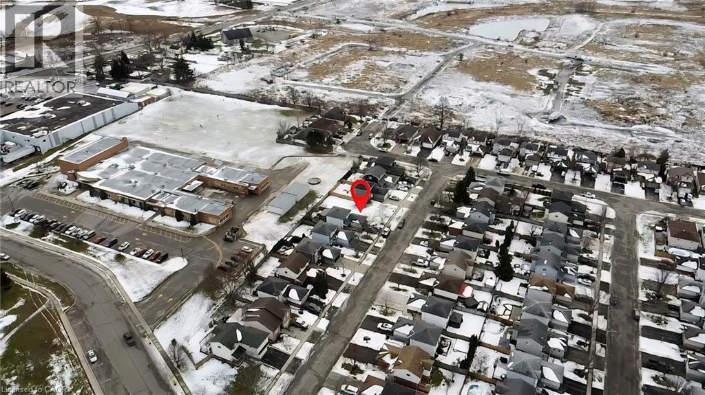 233 Kinross Street, Caledonia, Ontario  N3W 2K5 - Photo 3 - 40794224