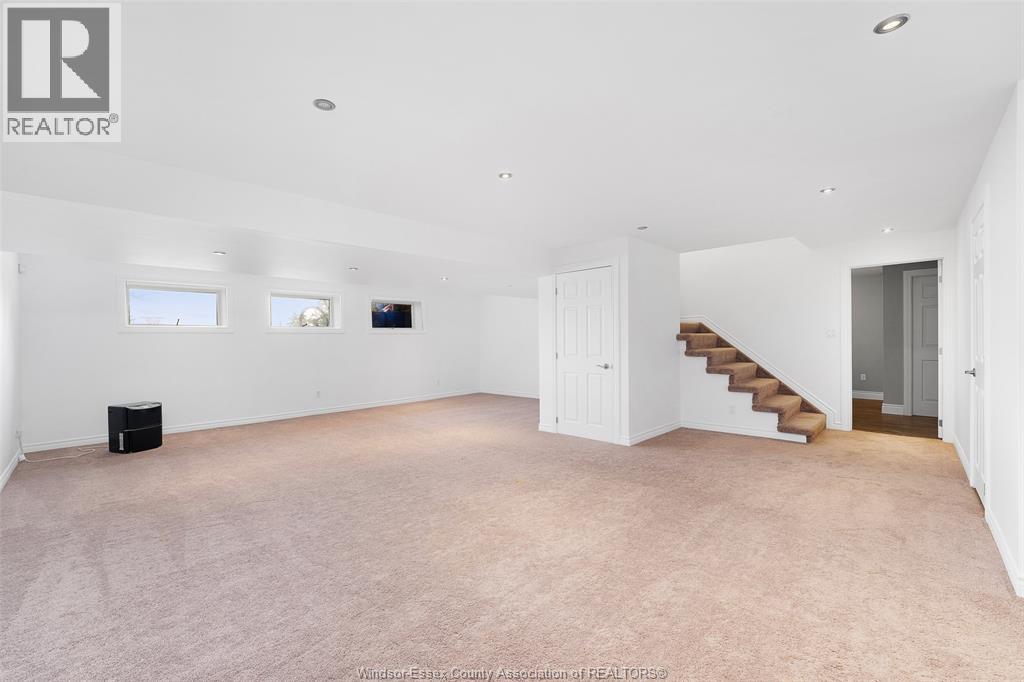 2898 Lakeshore Rd 305, Comber, Ontario N0R 1J0 - Photo 31 - 25031875