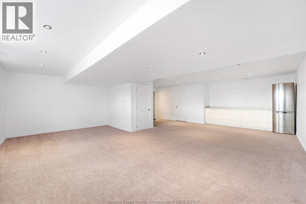 2898 Lakeshore Rd 305, Comber, Ontario N0R 1J0 - Photo 32 - 25031875