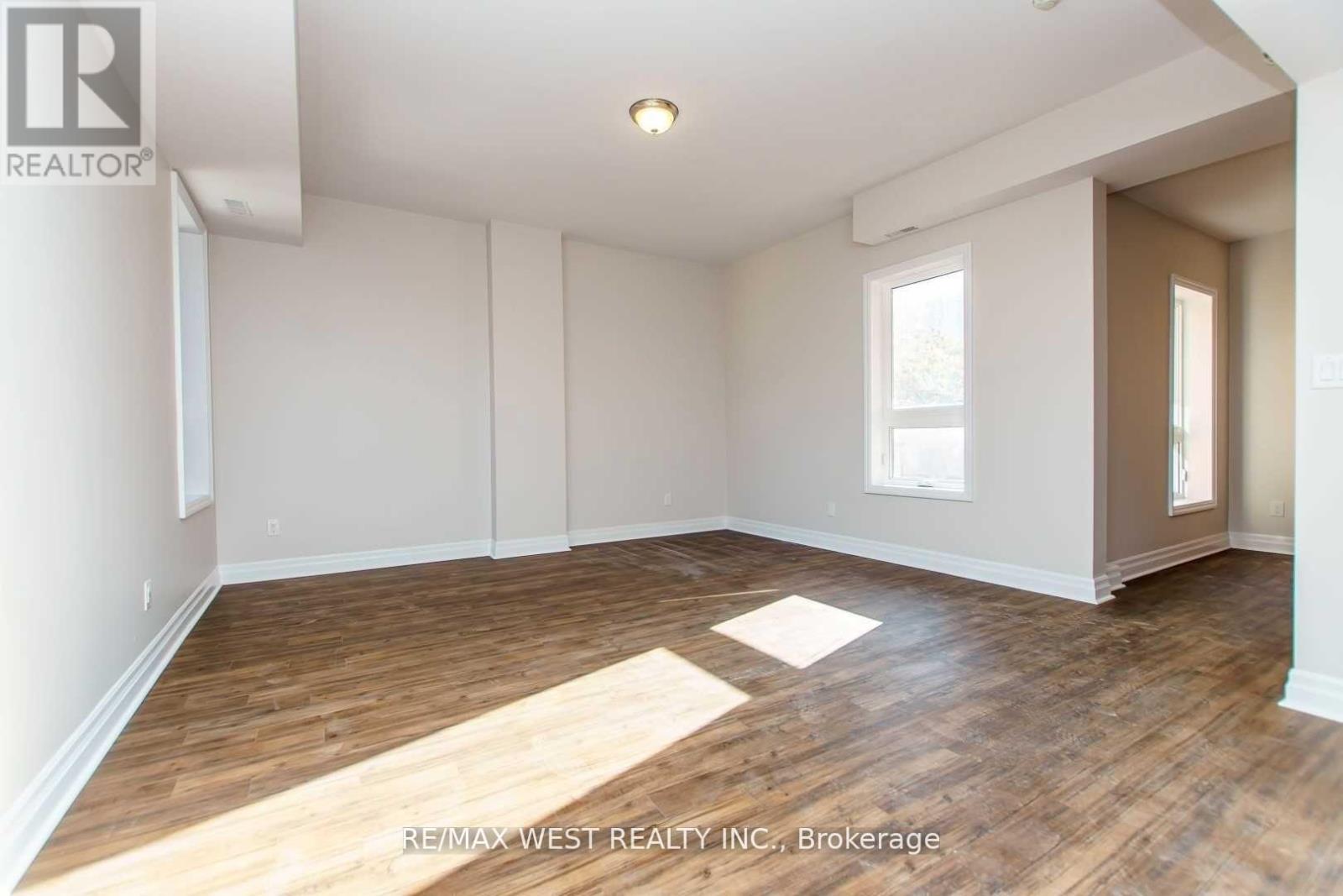 2nd Flr - 13 Grange Avenue, Toronto, Ontario  M5T 1C6 - Photo 12 - C12642622