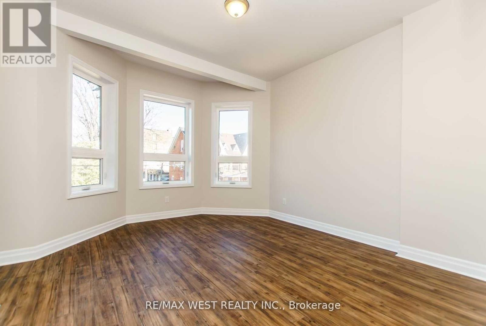 2nd Flr - 13 Grange Avenue, Toronto, Ontario  M5T 1C6 - Photo 14 - C12642622