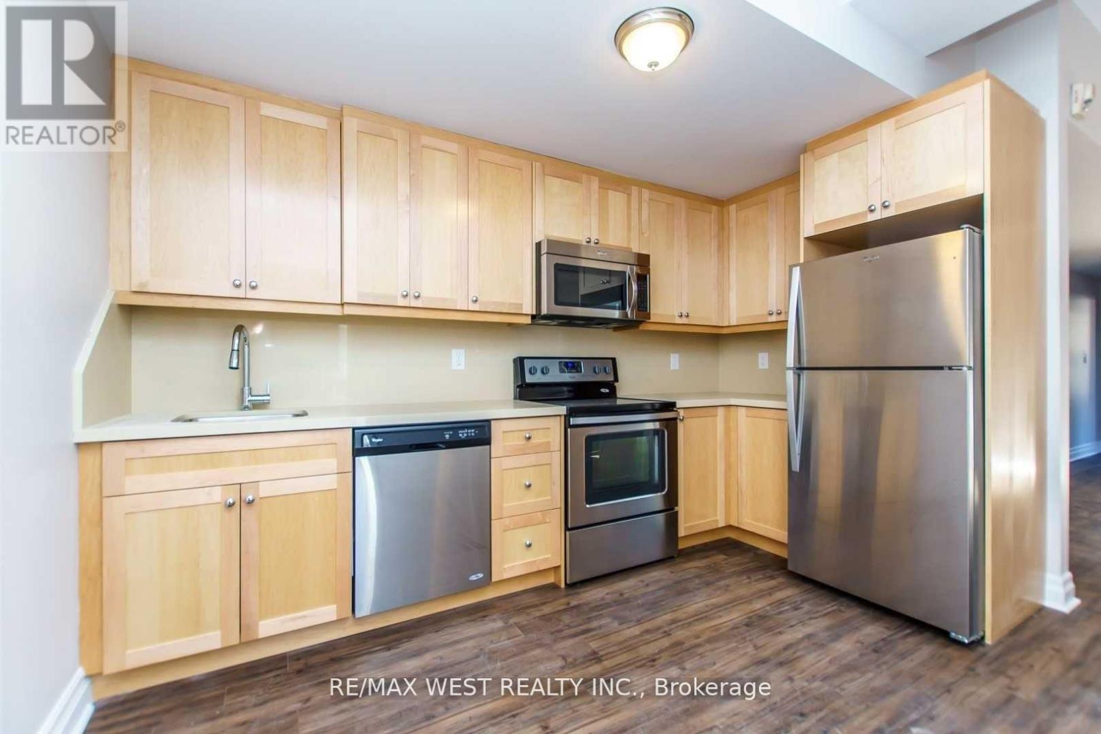 2nd Flr - 13 Grange Avenue, Toronto, Ontario  M5T 1C6 - Photo 3 - C12642622