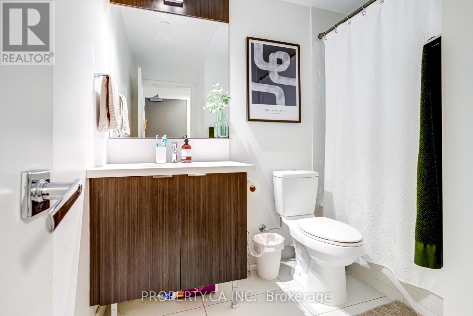 1908 - 21 Widmer Street, Toronto, Ontario  M5V 0B8 - Photo 13 - C12642626